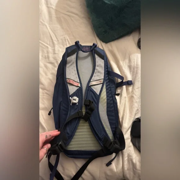 CamelBak Navy and Crimson Backpack - Picture 10 of 10